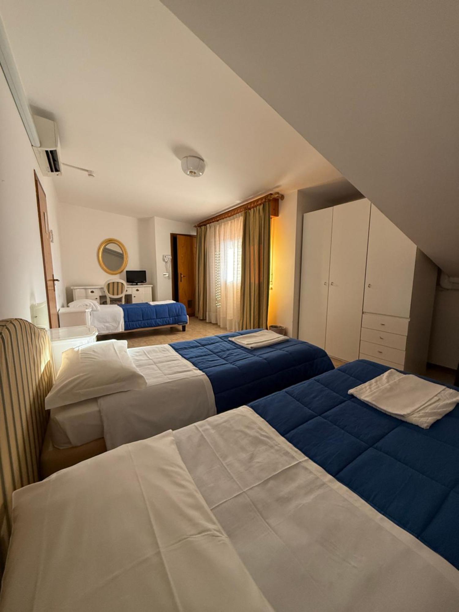 Hotel Gasperoni サンマリノ エクステリア 写真