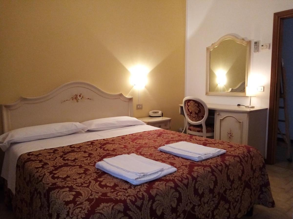 Hotel Gasperoni サンマリノ エクステリア 写真